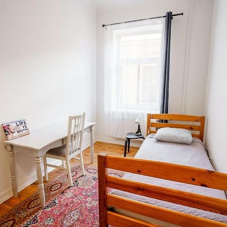 Two Bedroom Ausekla Apartment Liepāja Kültér fotó